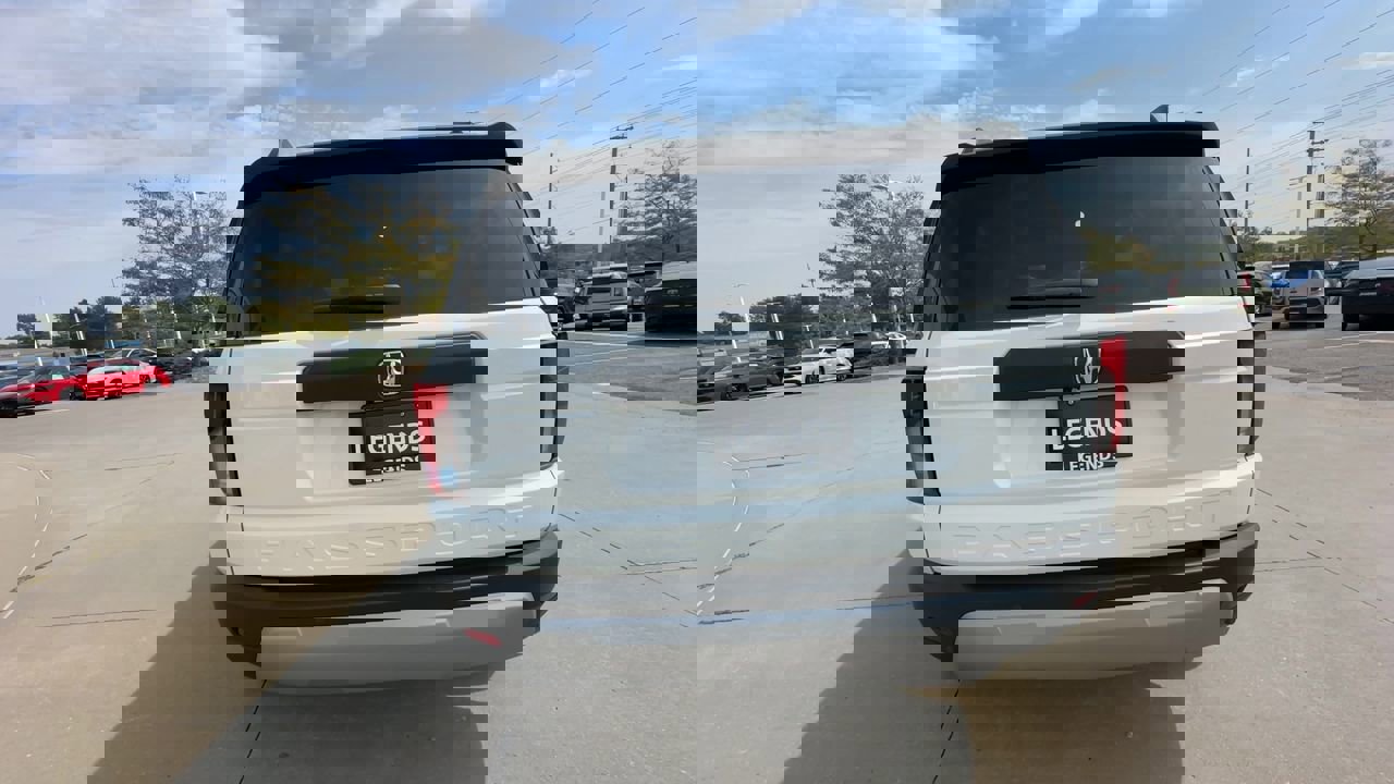 2026 Honda Passport photo 4