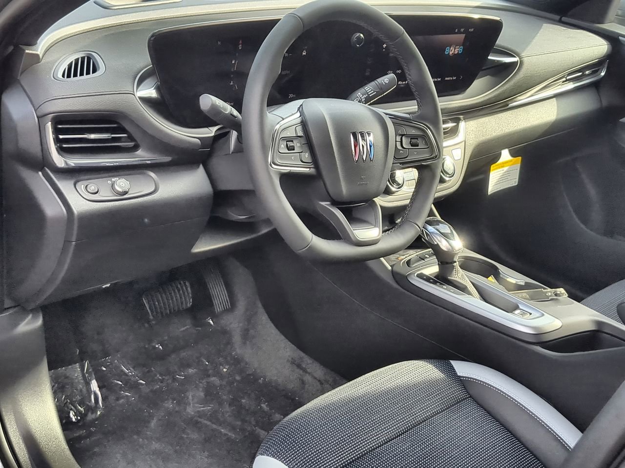 2025 Buick Envista Preferred photo 10
