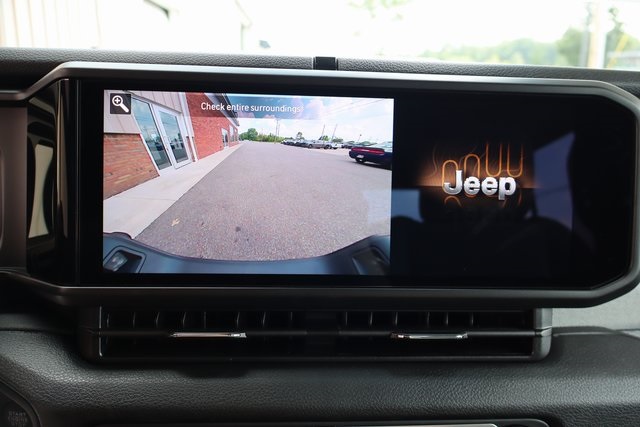 2025 Jeep Gladiator Sport S photo 16