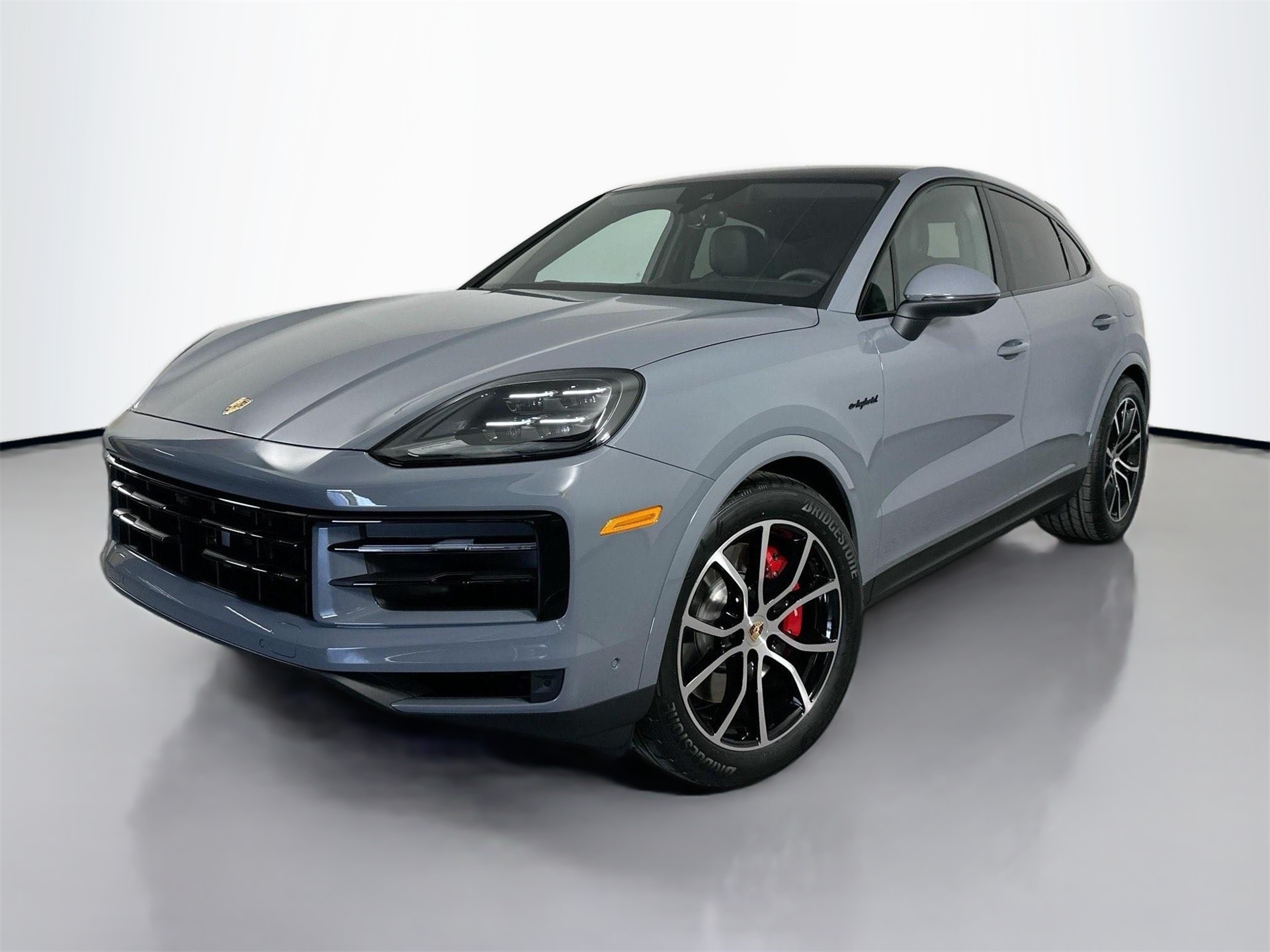 2026 Porsche Cayenne Coup S E-Hybrid's photo