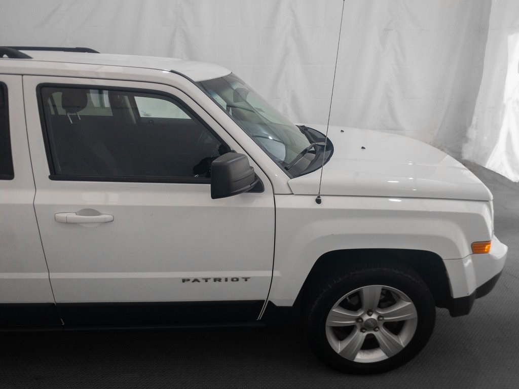 2012 Jeep Patriot Sport photo 5