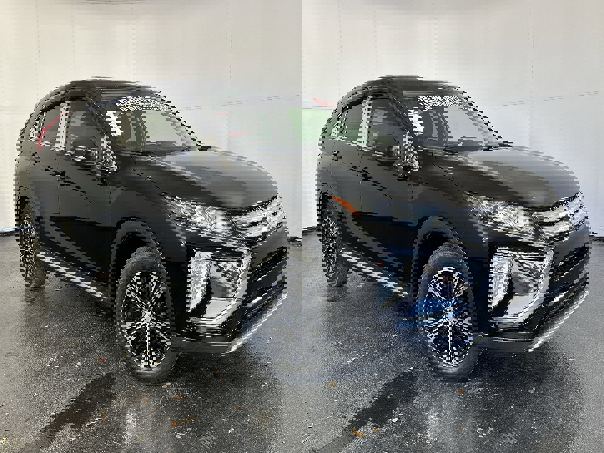 2020 Mitsubishi Eclipse Cross SE's photo
