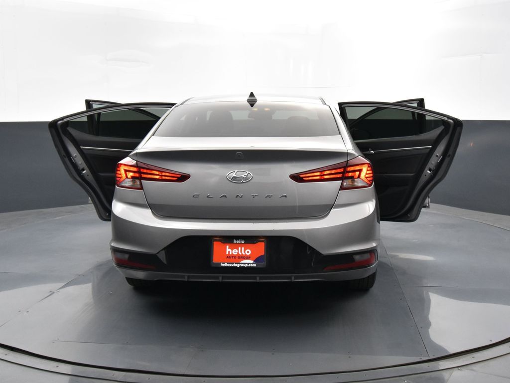 2020 Hyundai Elantra Value Edition photo 29