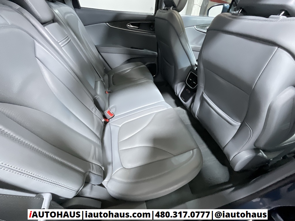 2019 Lincoln Nautilus Reserve photo 15