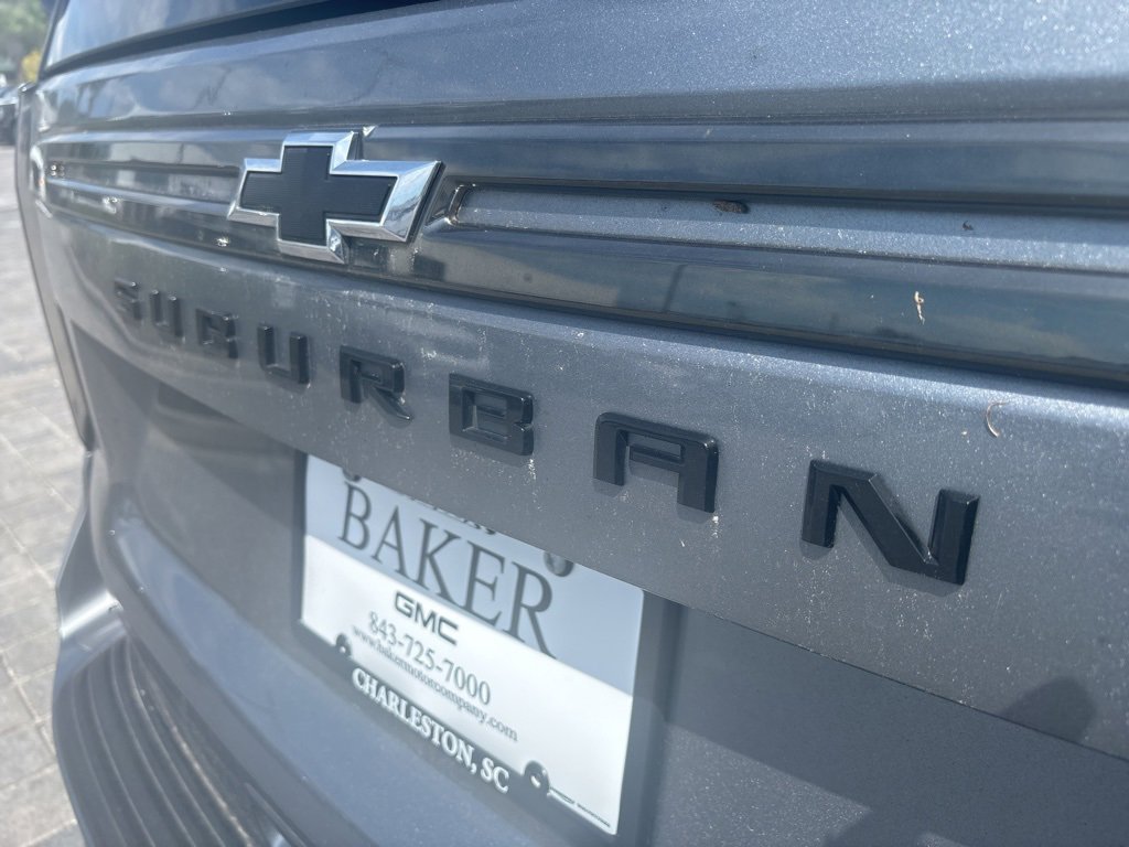 2022 Chevrolet Suburban Z71 photo 4