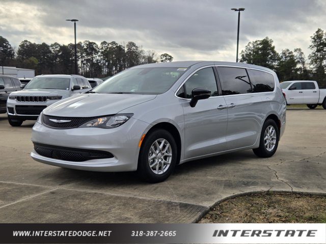 2026 Chrysler Voyager LX's photo