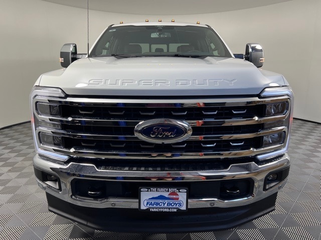 2025 Ford F-350 King Ranch photo 2