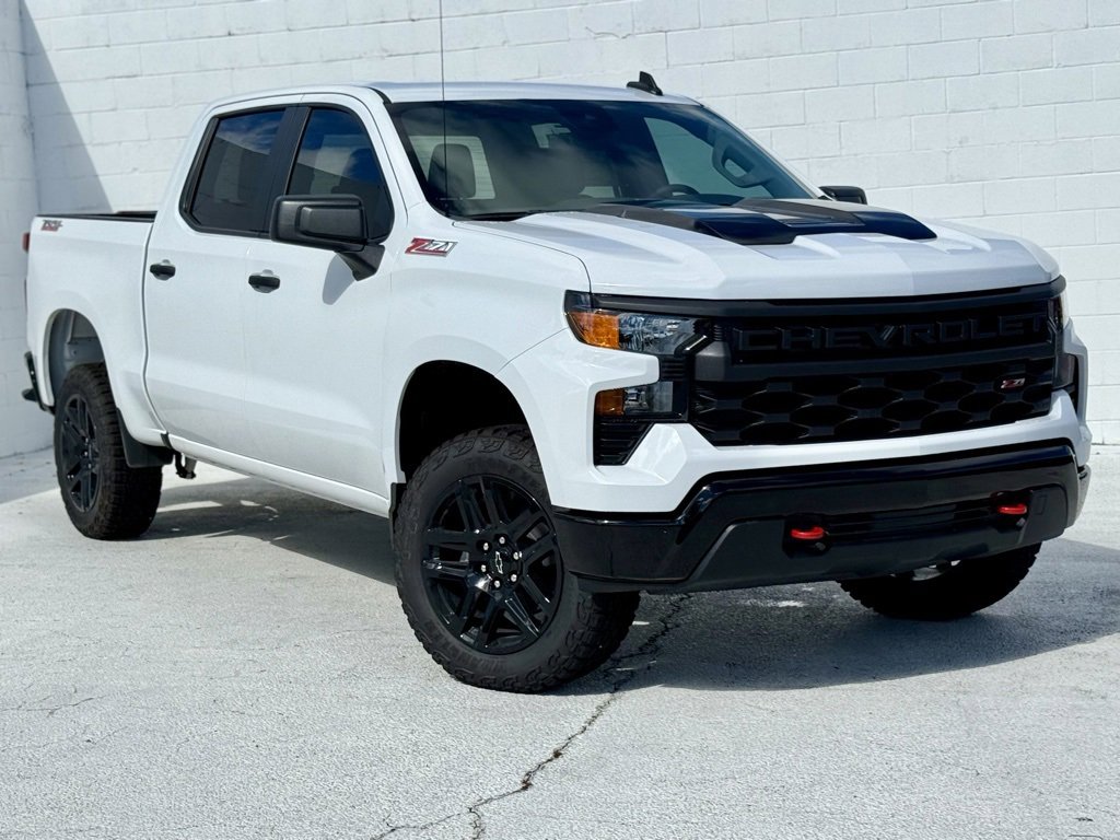 2026 Chevrolet Silverado 1500 Custom Trail Boss photo 2