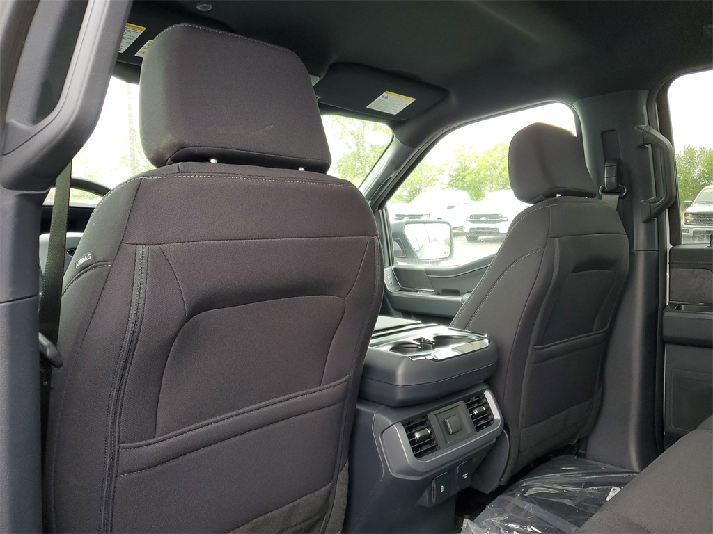 2025 Ford F-150 XLT photo 26