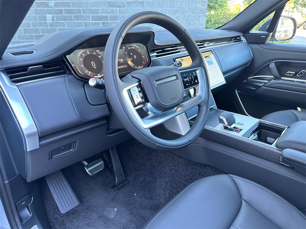 2025 Land Rover Range Rover SE photo 20