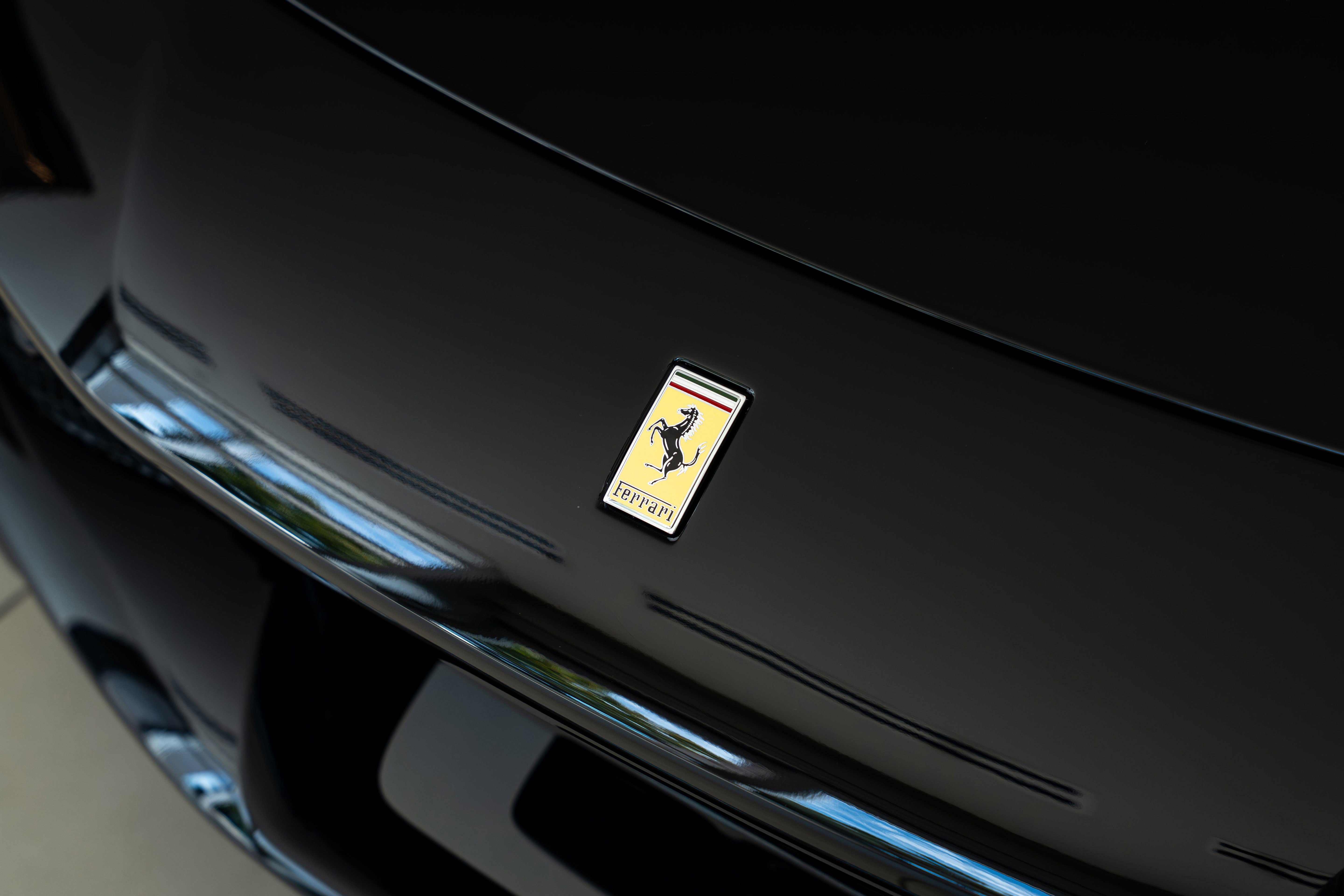 2025 Ferrari 296 GTB photo 17