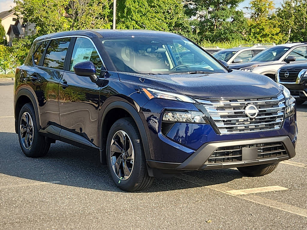 2026 Nissan Rogue SV AWD photo 2