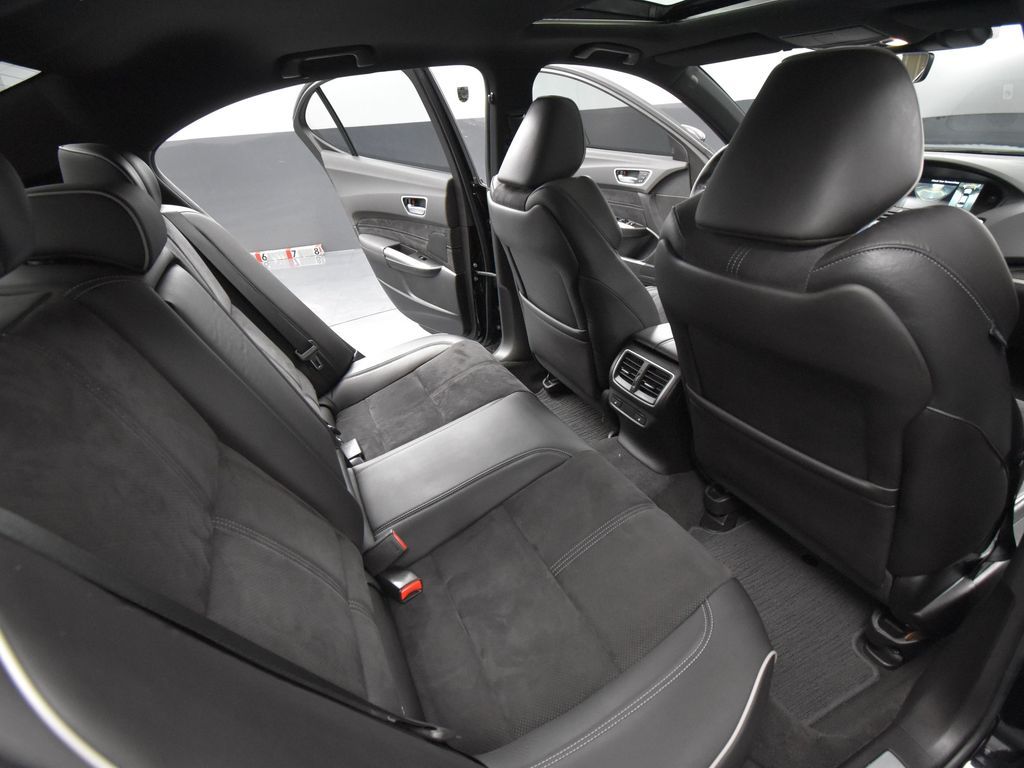 2019 Acura TLX 3.5L Advance SH-AWD photo 39