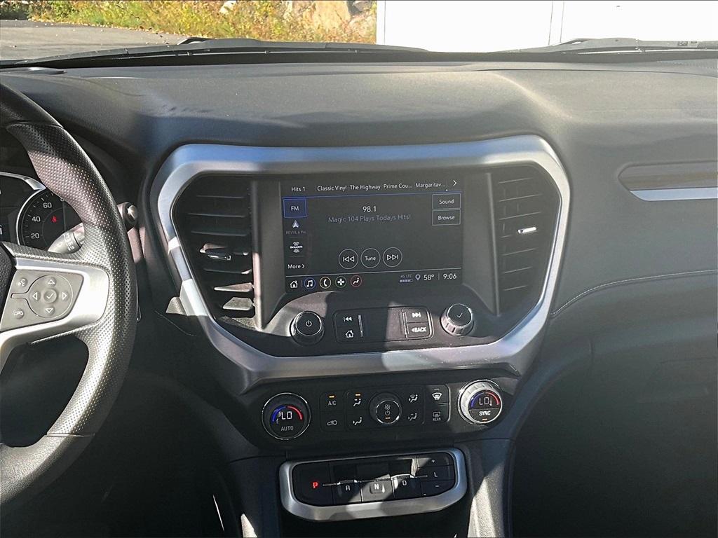 2023 Gmc Acadia SLE photo 19