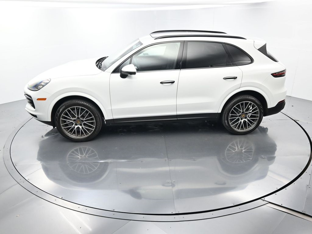 2023 Porsche Cayenne S Platinum Edition photo 39
