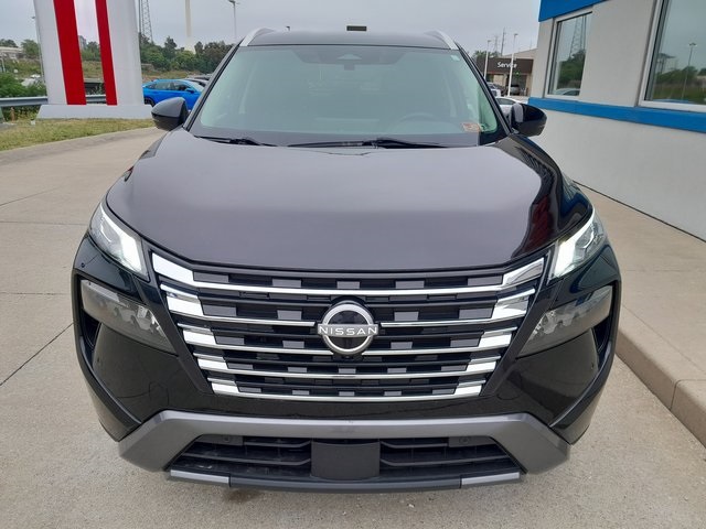 2024 Nissan Rogue SL photo 4