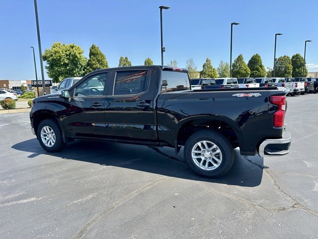 2025 Chevrolet Silverado 1500 LT photo 5
