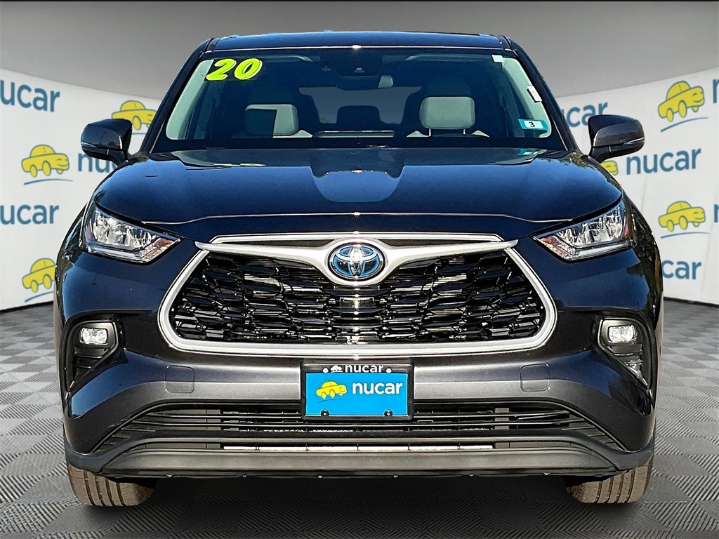 2020 Toyota Highlander Hybrid LE photo 2