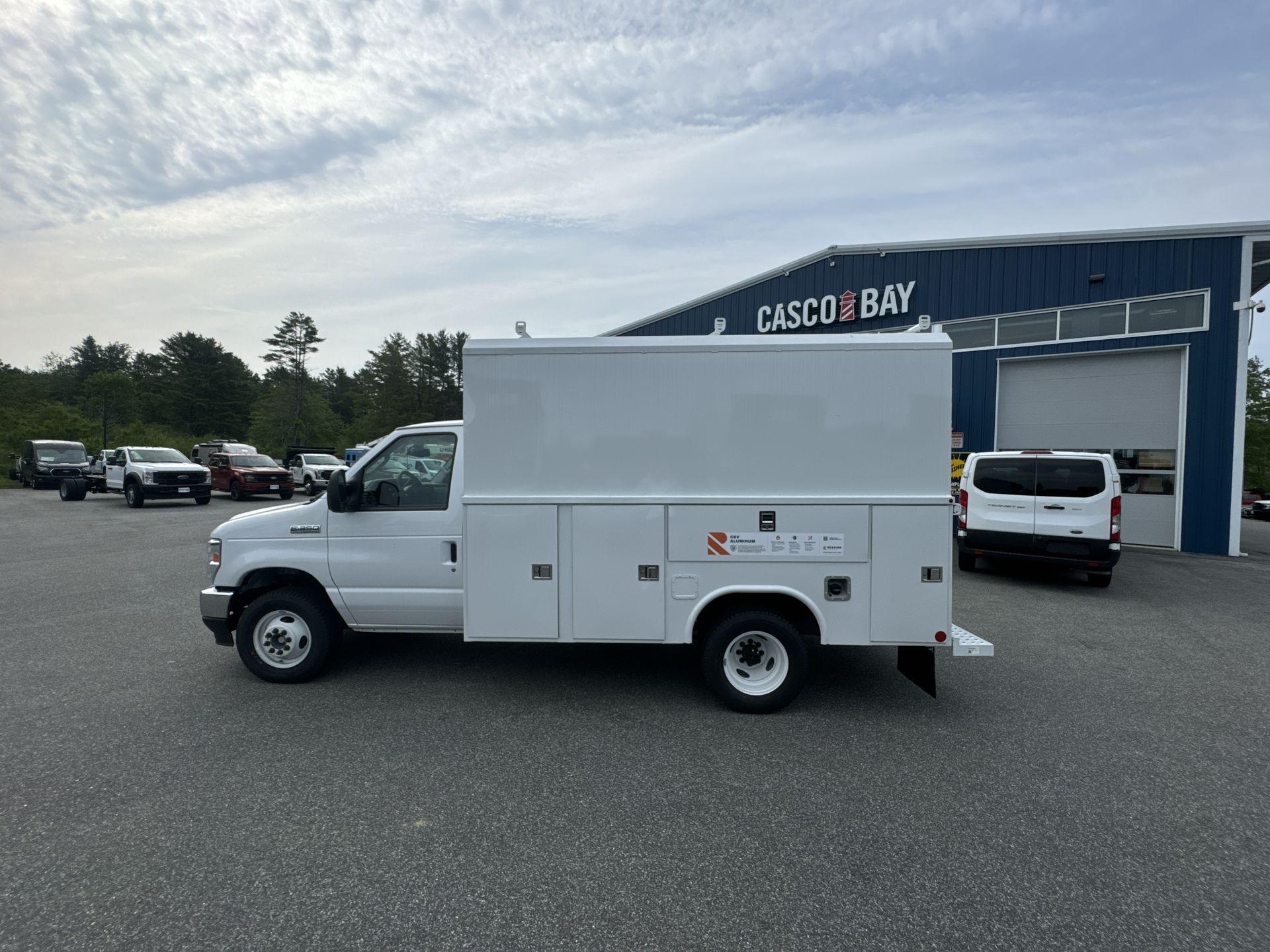 2026 Ford E-Series Cutaway Base's photo