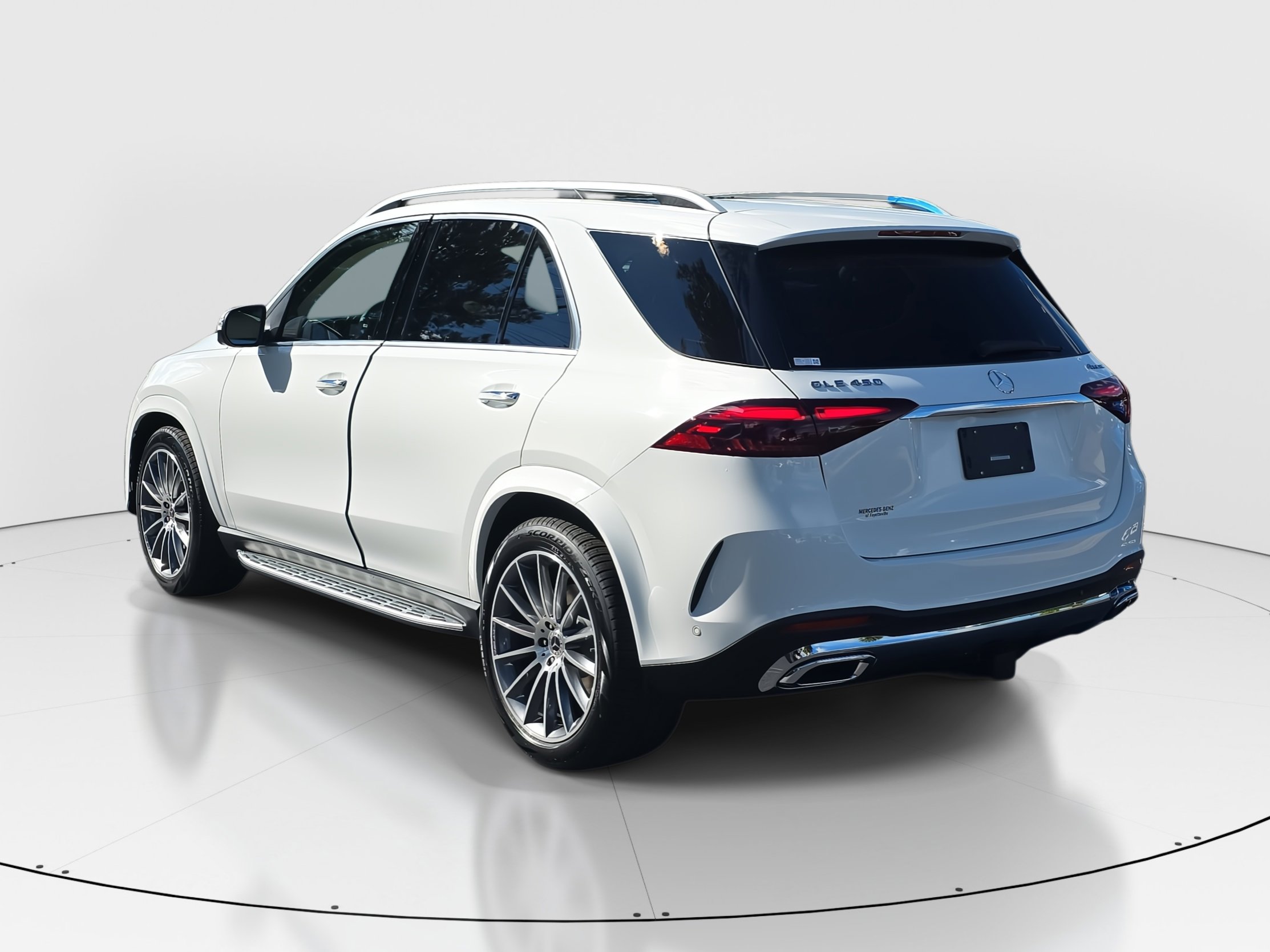 2026 Mercedes Benz GLE 450 4MATIC photo 2