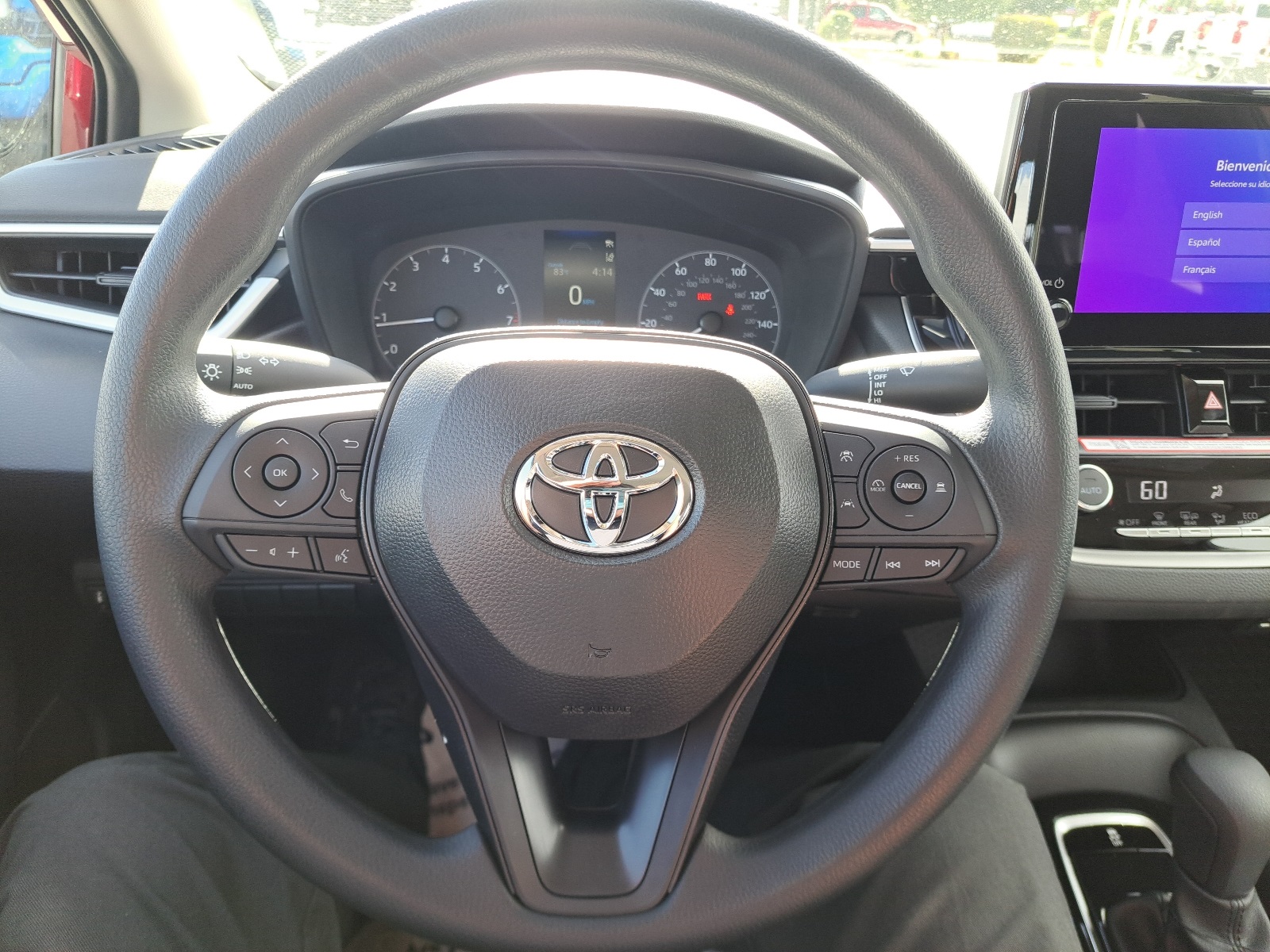 2025 Toyota Corolla LE photo 32