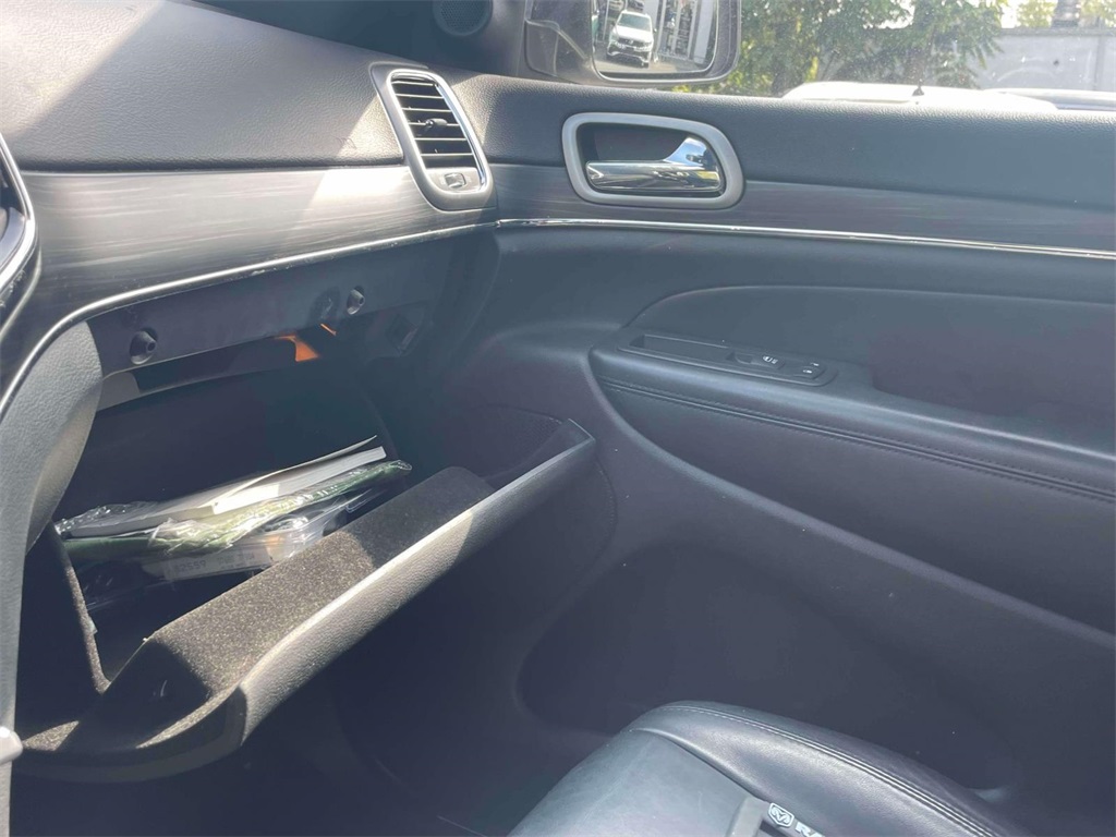 2019 Jeep Grand Cherokee Limited photo 32