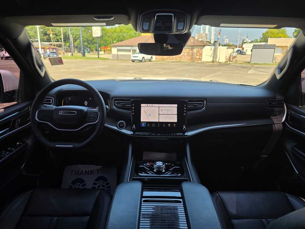 2022 Jeep Wagoneer Series III photo 16