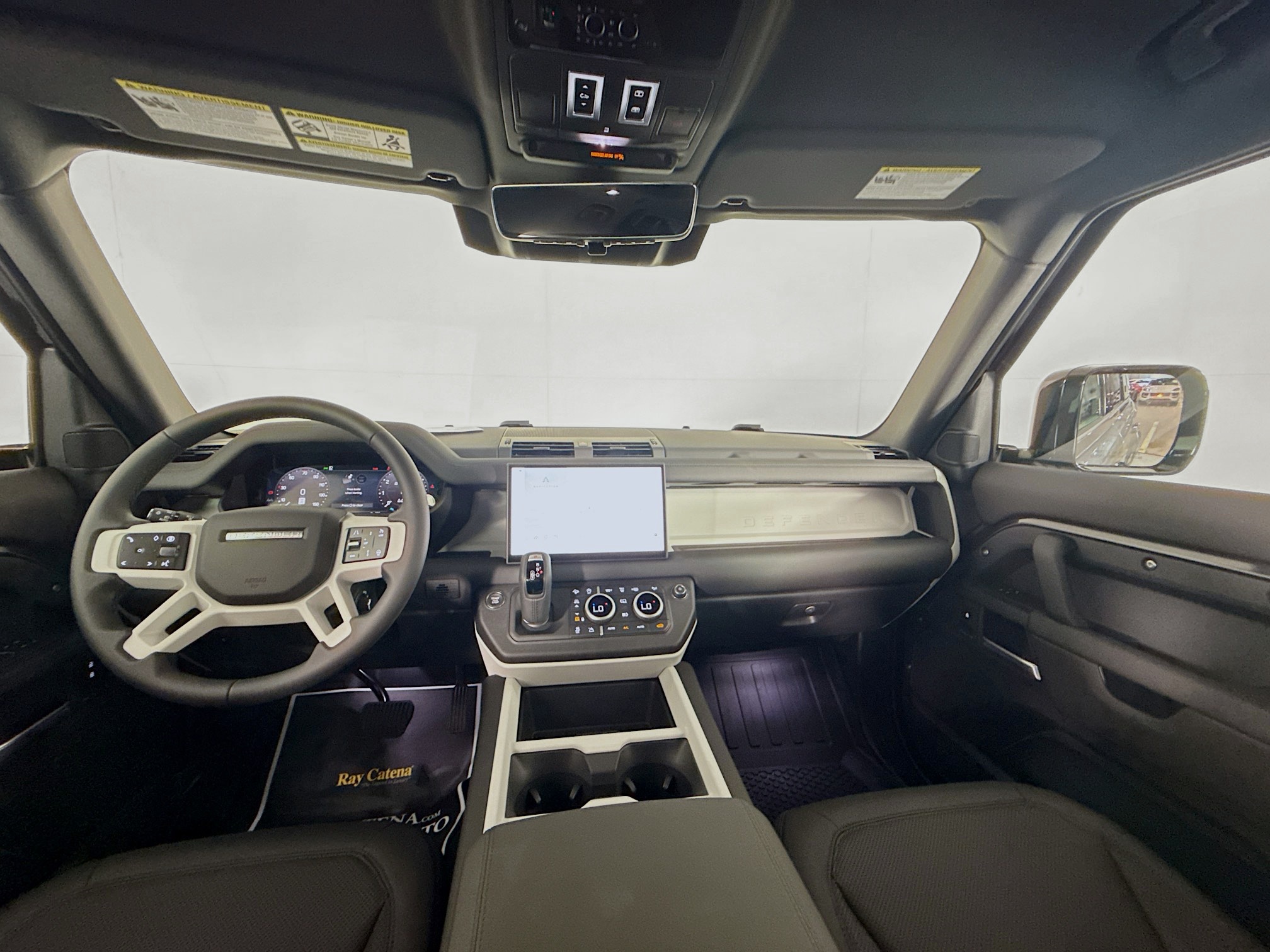 2025 Land Rover Defender 110 S photo 16