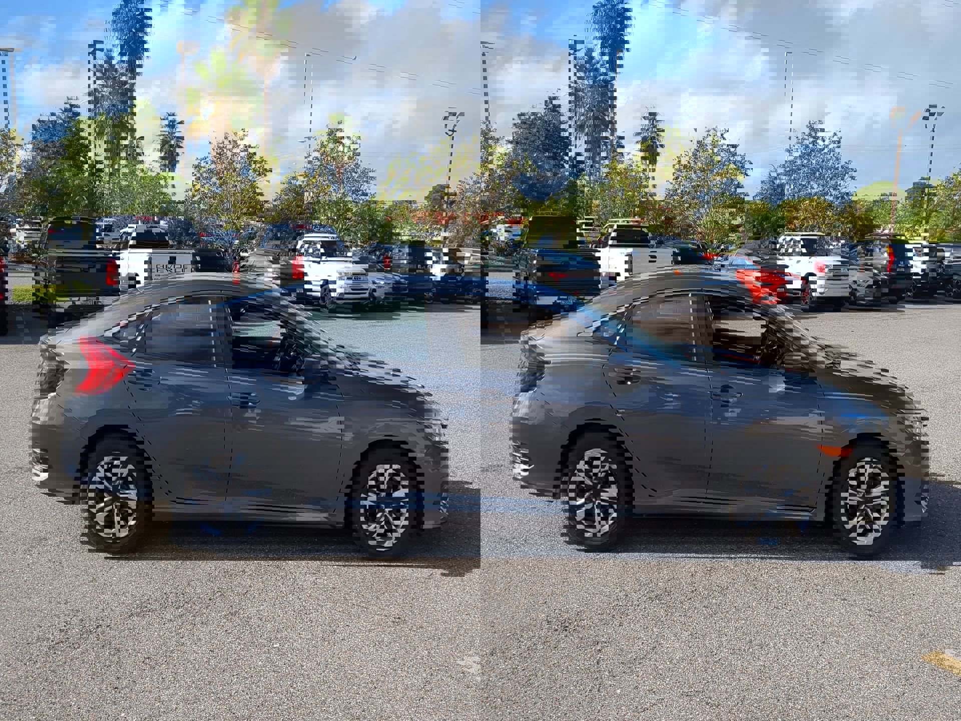 2018 Honda Civic LX photo 4