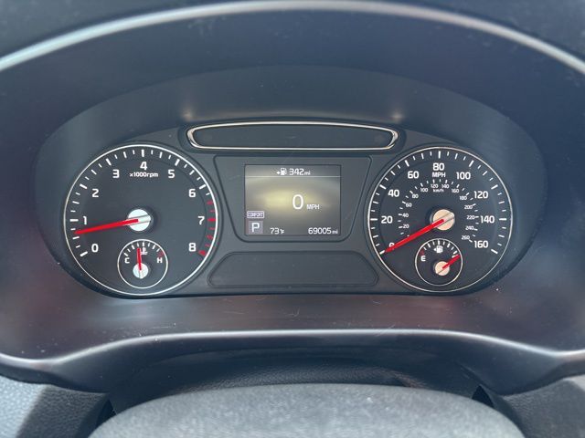 2020 Kia Sorento LX photo 9