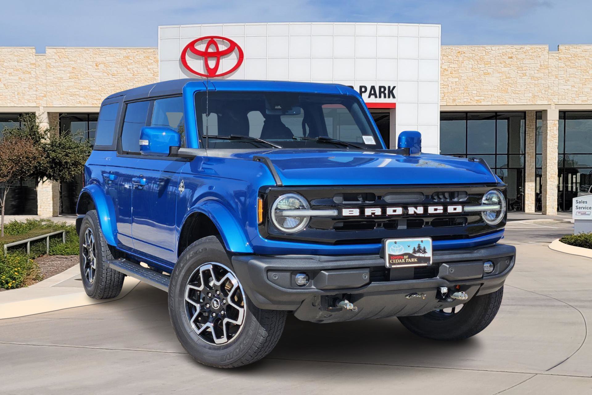 2024 Ford Bronco 4-Door Outer Banks's photo