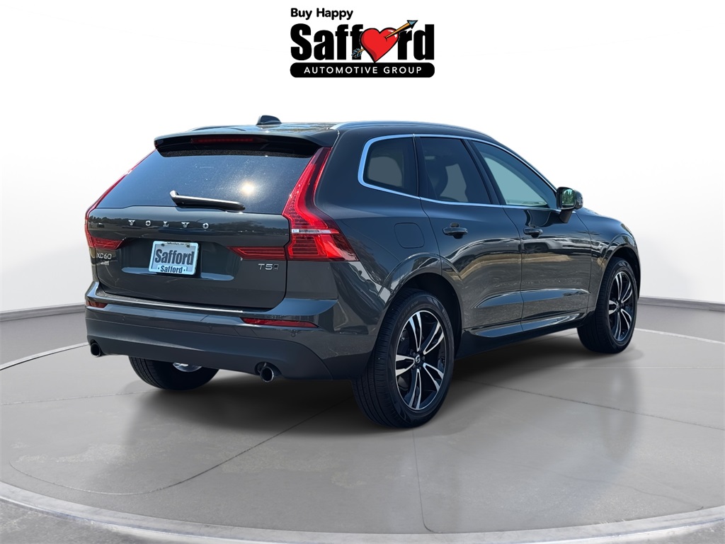 2021 Volvo XC60 T5 Momentum photo 9