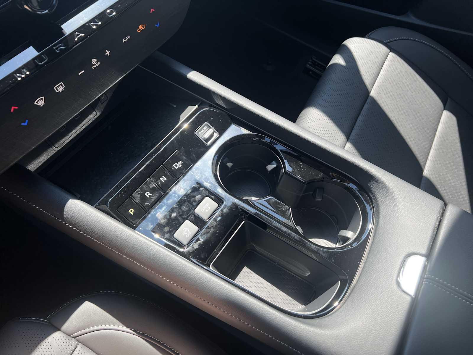 2025 Nissan Murano Platinum photo 15