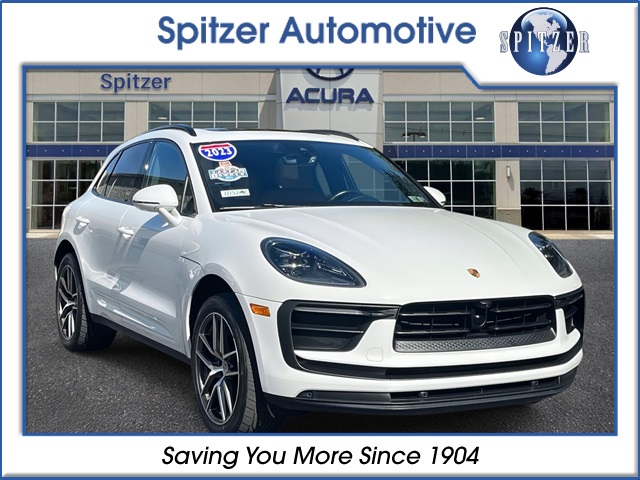 2023 Porsche Macan T