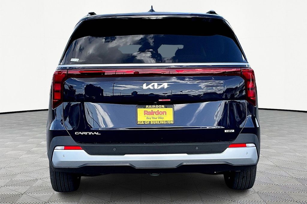 2026 Kia Carnival EX photo 4