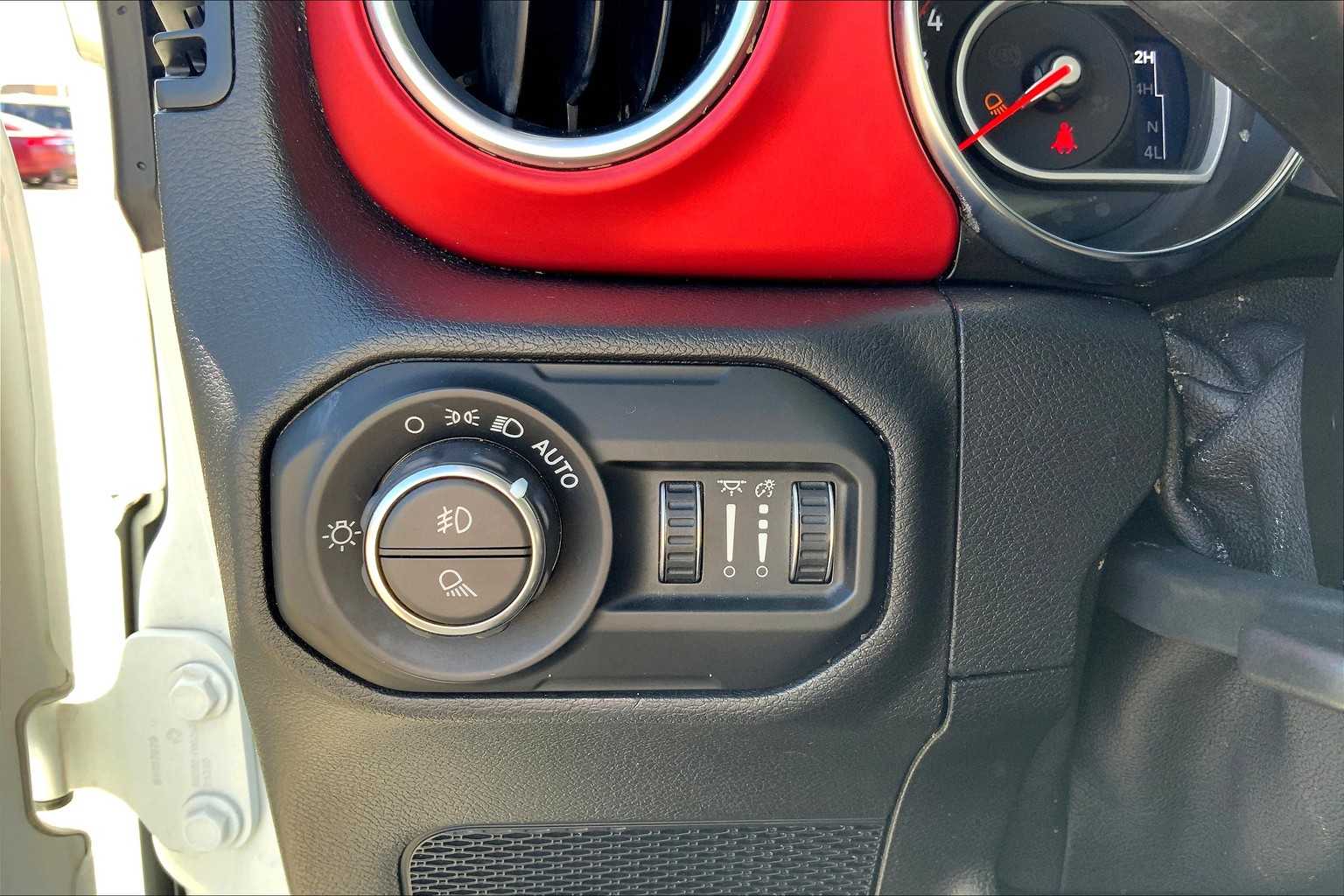 2021 Jeep Gladiator Rubicon photo 31