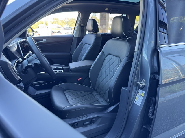 2024 Volkswagen Atlas SEL Premium R-Line photo 13