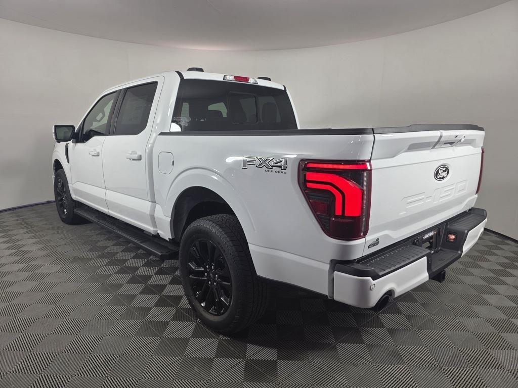 2025 Ford F-150 Lariat photo 3