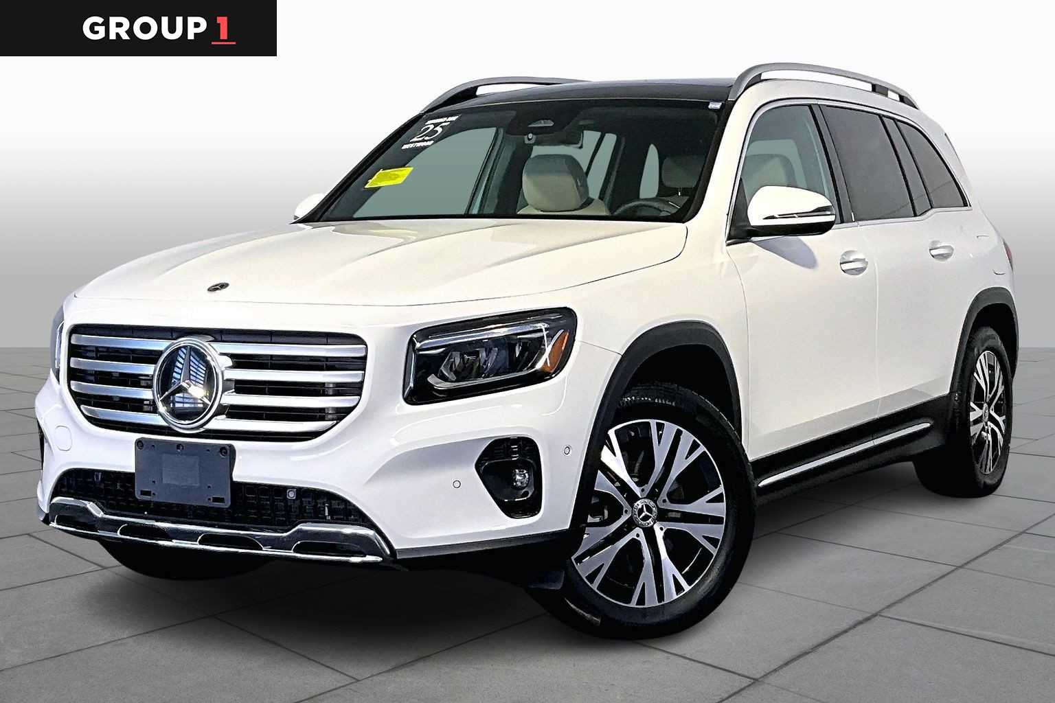 2025 Mercedes-Benz GLB Base's photo