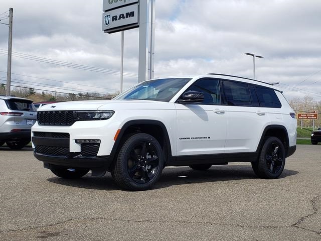 2025 Jeep Grand Cherokee Limited photo 4