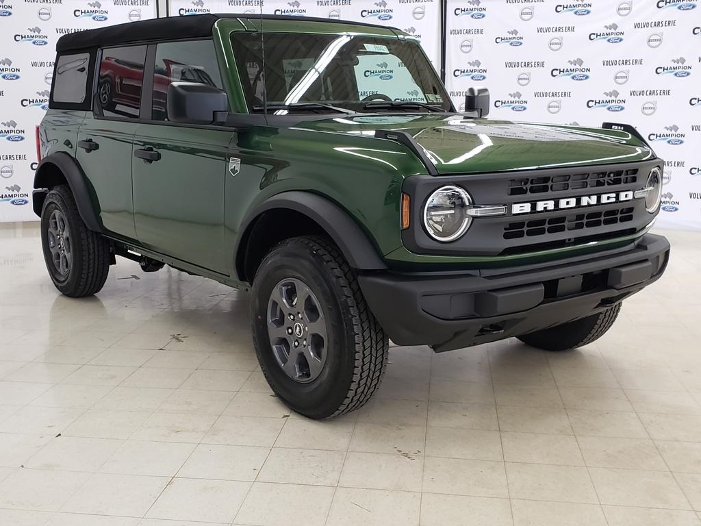 2025 Ford Bronco 4-Door Big Bend's photo