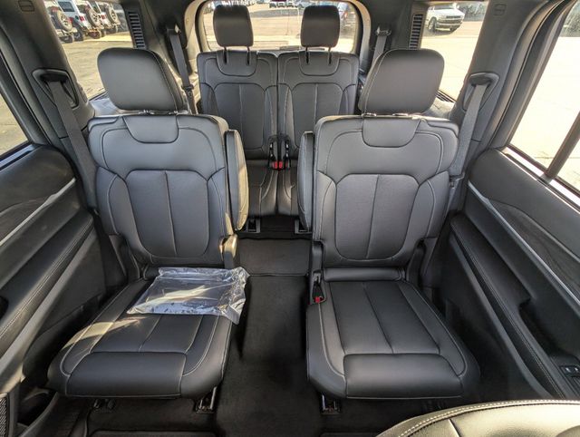 2025 Jeep Grand Cherokee Limited photo 30