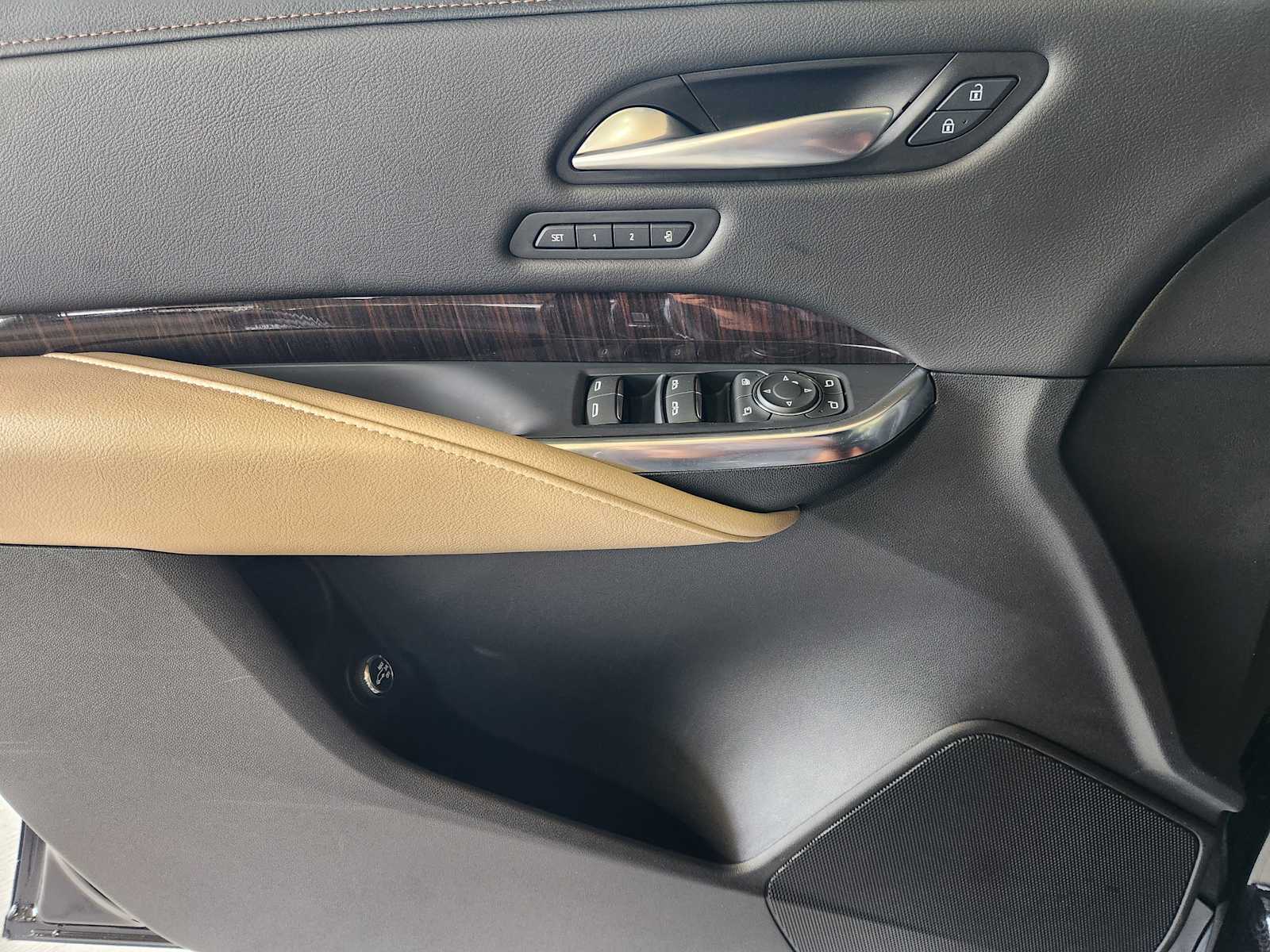 2025 Cadillac XT4 Premium Luxury photo 16