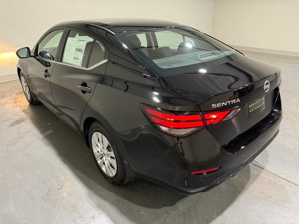 2025 Nissan Sentra S photo 3