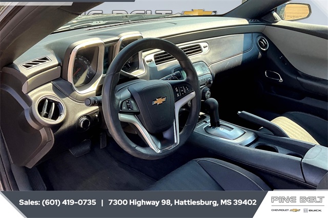 2015 Chevrolet Camaro photo 11