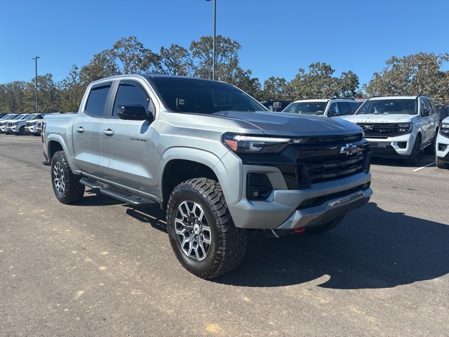 Used 2024 Chevrolet Colorado Z71 with VIN 1GCPTDEK4R1133553 for sale in Little Rock