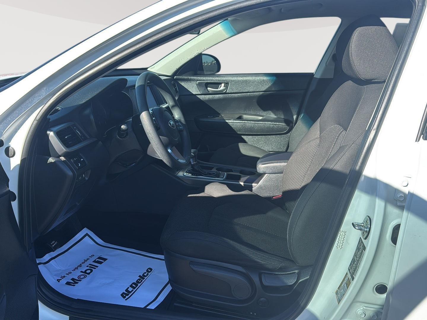 2020 Kia Optima LX photo 10