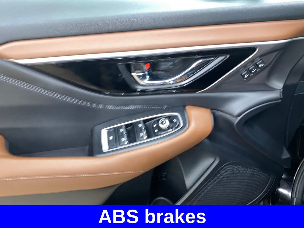 2021 Subaru Outback Touring photo 24