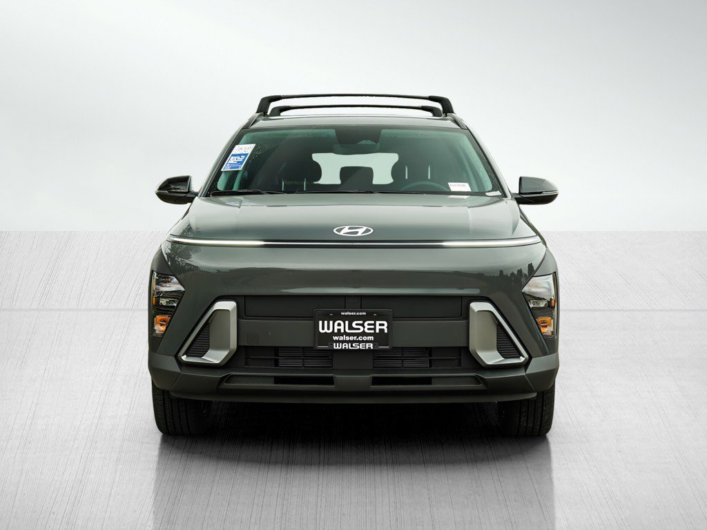 2026 Hyundai Kona SEL photo 2