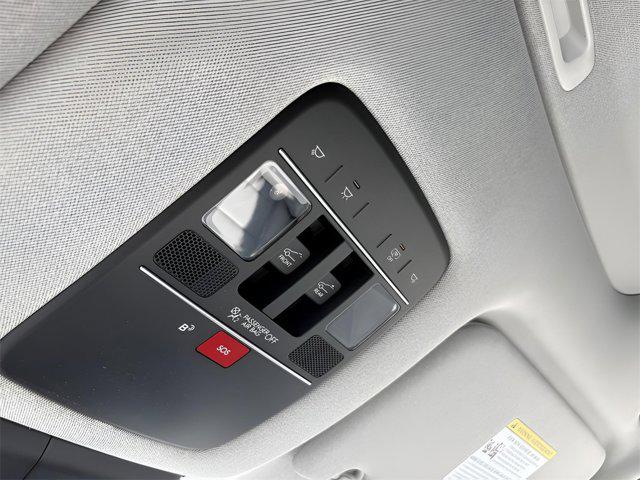 2026 Hyundai Palisade Limited photo 13